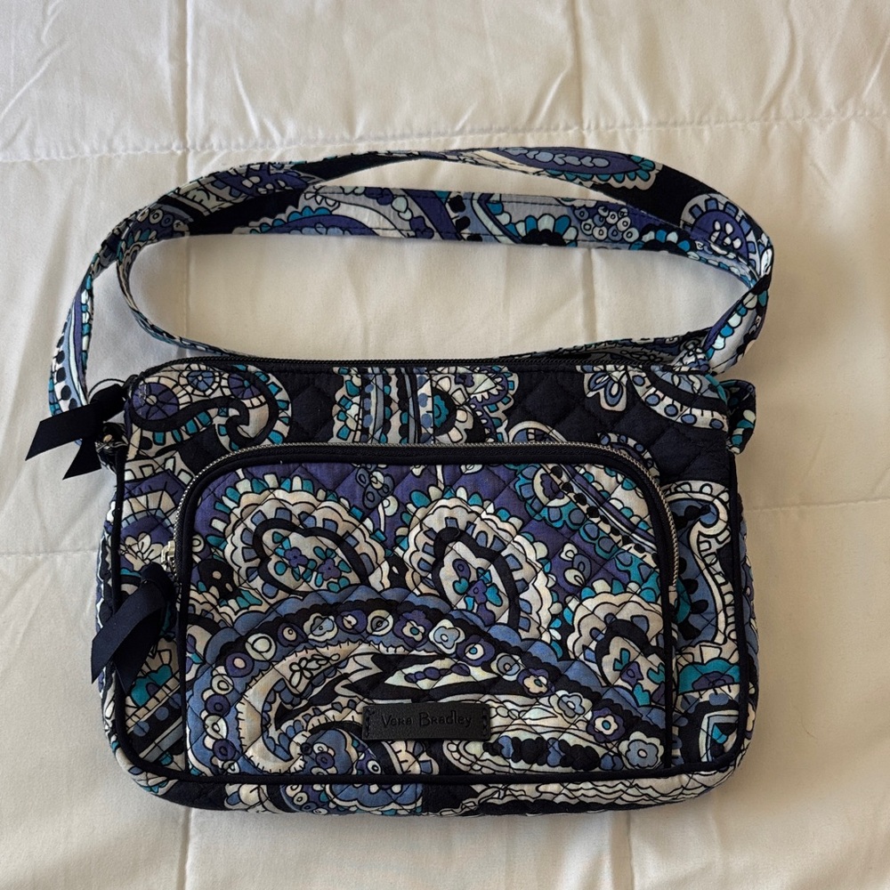 NEVER USED - Vera Bradley Paisley Crossbody Bag